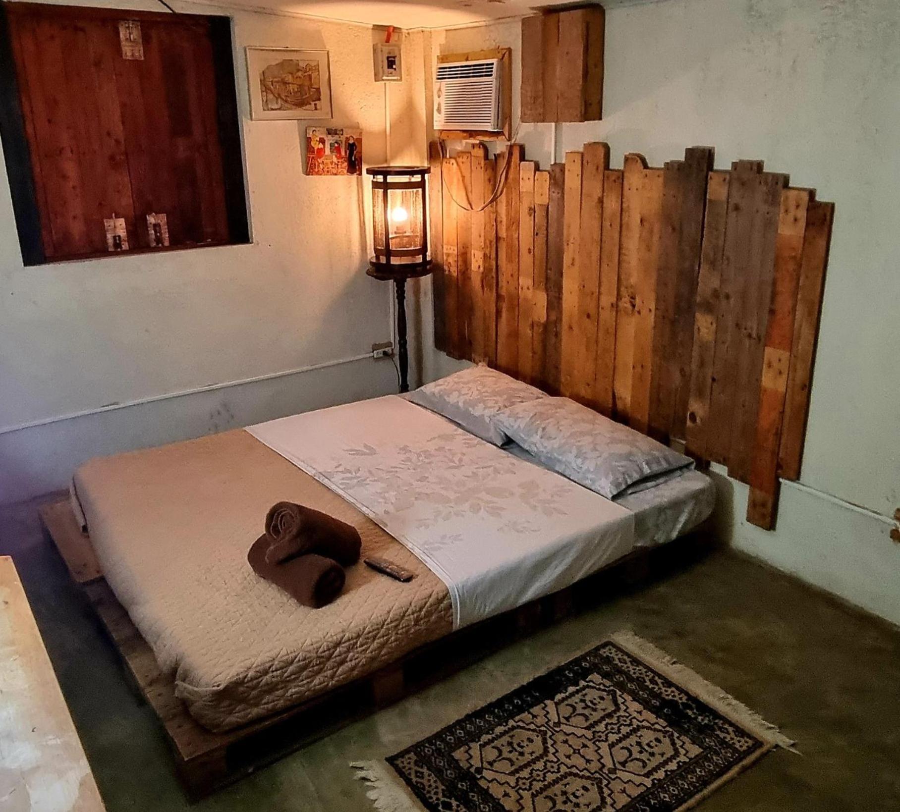 Marius B&B & Hostel Silang Esterno foto