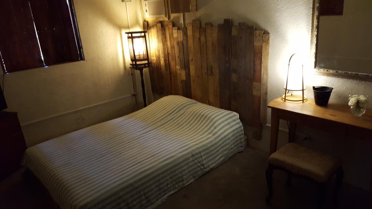 Marius B&B & Hostel Silang Esterno foto